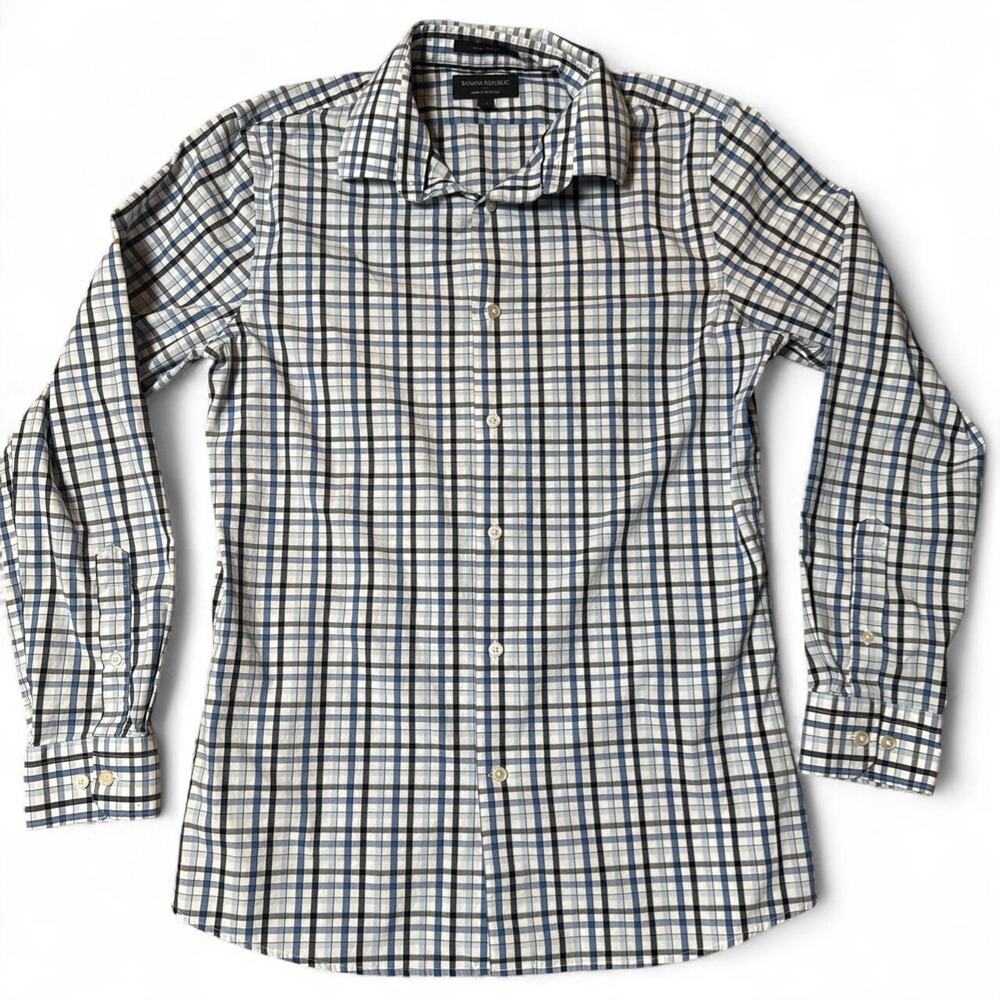 Banana Republic White and Blue Plaid Wrinkle Resistant Button Up - Size Medium